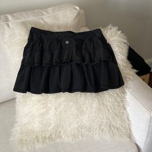 Lulu Lemon Pacesetter Black Skirt Size 4